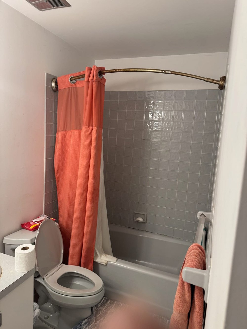 bathroom before 1 bathroom before 1