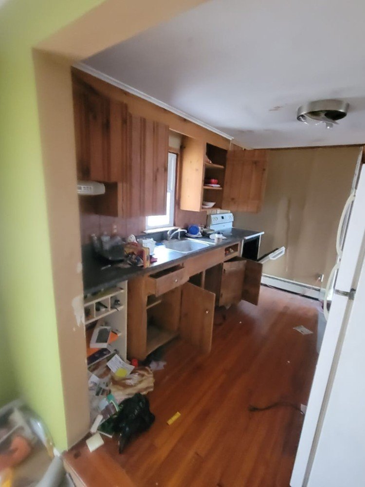 kitchen before 2 kitchen before 2